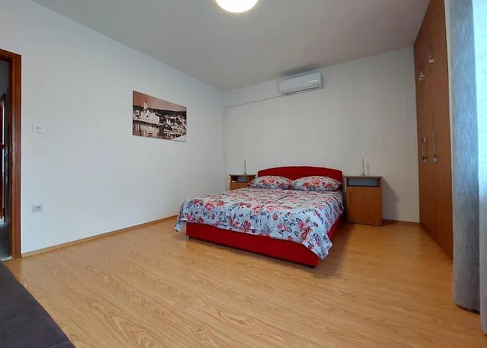 Katica Apartment Selce